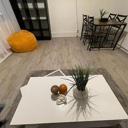 Comfy 2 Bedroom On Tower Bridge London Exterior foto